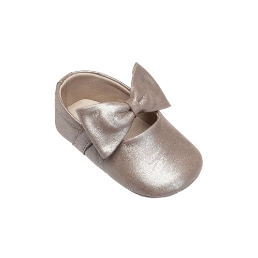 Ballerina Baby Bow Shoe in Talc Sporty Men's Athleisure 