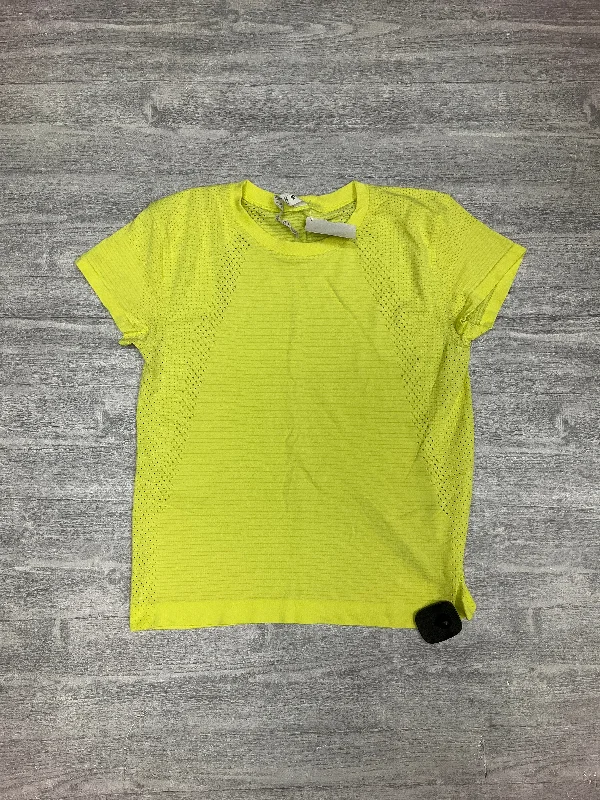 Athletic Top Short Sleeve By Lululemon In Yellow, Size: 4 Refined Men's Hand